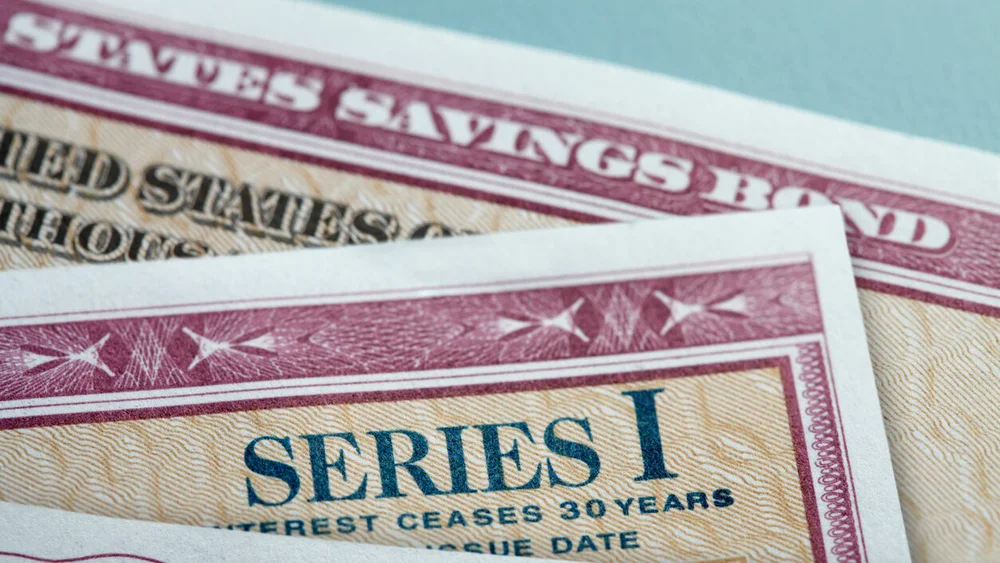 How do savings bonds work?